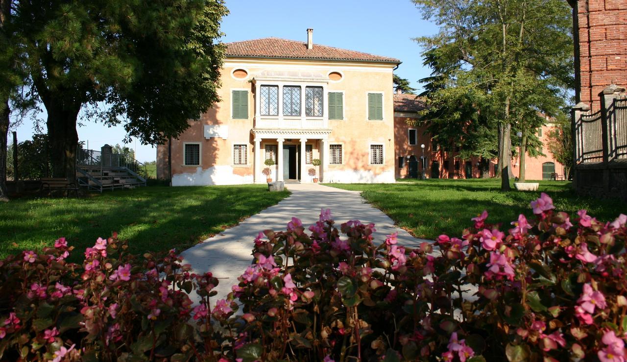 Hotel La Corte Correzzola Quarto foto